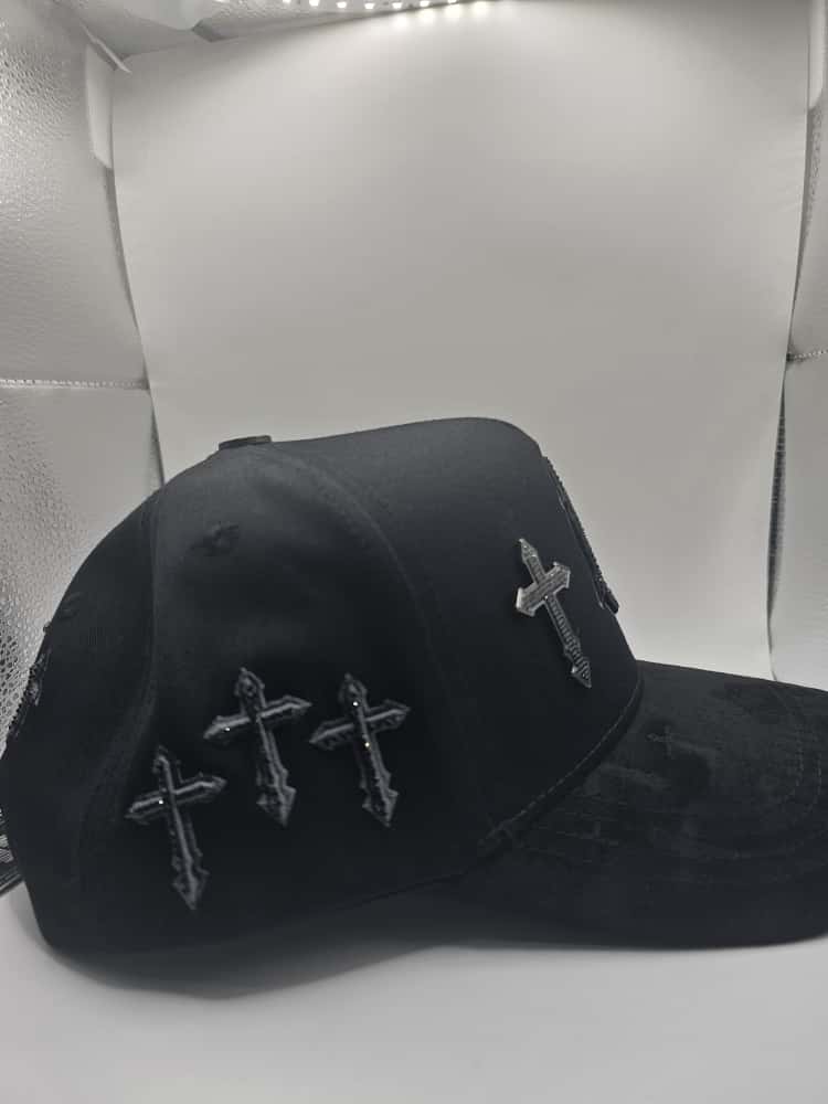 La cristals all black